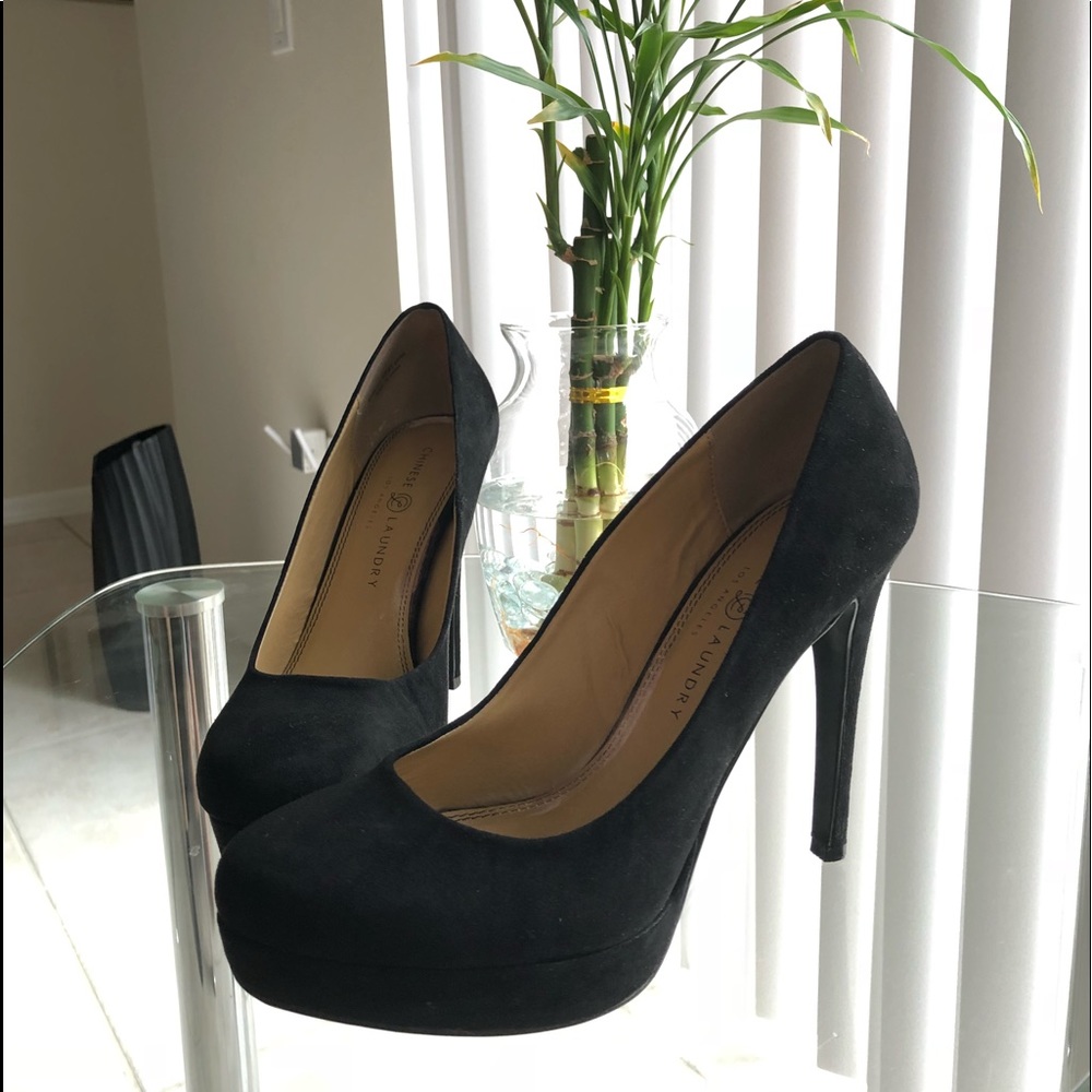 Chinese Laundry Suede Black Heels!